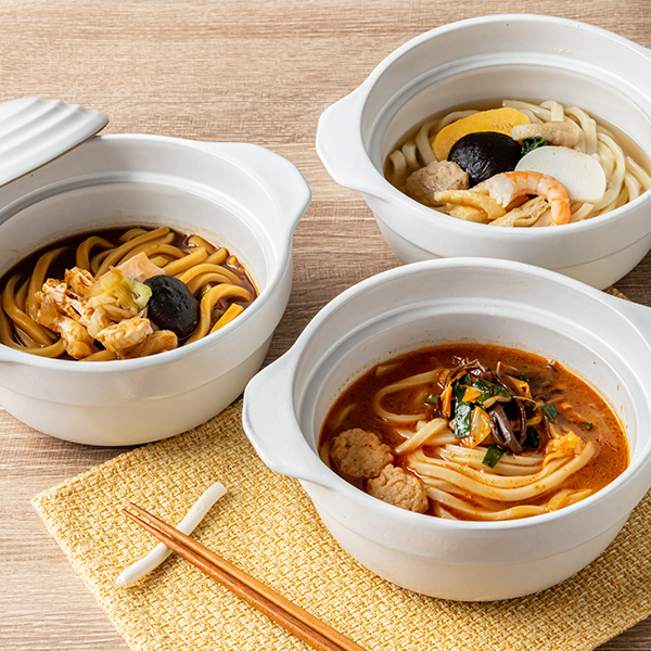 キノコの4種チーズソースピザ